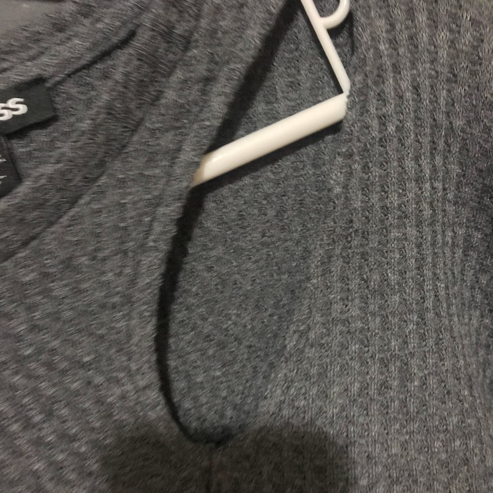 GRAY EXPRESS SWEATER